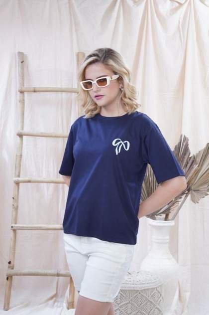 Women Navy Minimal Chest-Print Tee